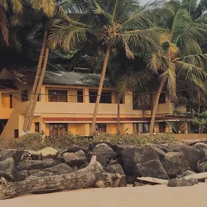 kizhunna-rock-beach-house.kerala-hotels.net/